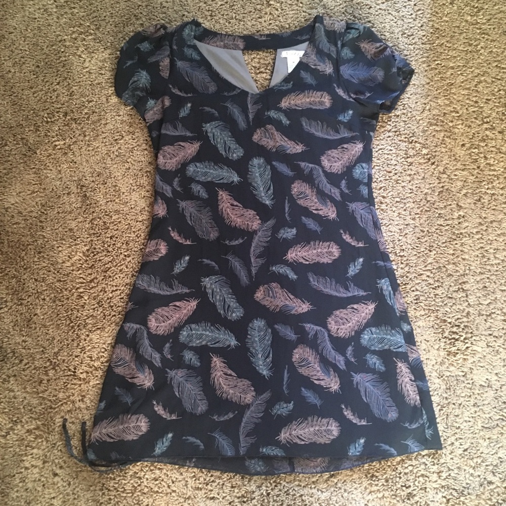 Pinky feather dress